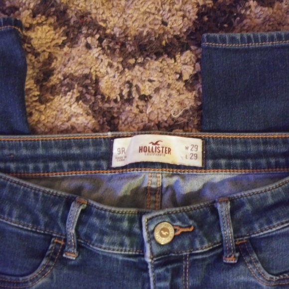 Hollister jeans. Size 29/9 juniors - Picture 2 of 3